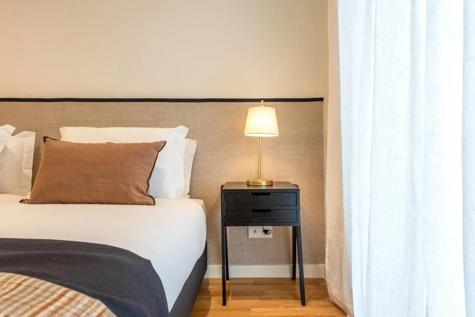 Guestready - Elegant Getaway In Estrela Apartment Lisbon Portugal